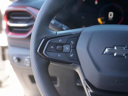 Used 2024 Chevrolet TrailBlazer RS w/ Driver Confidence Package image 22