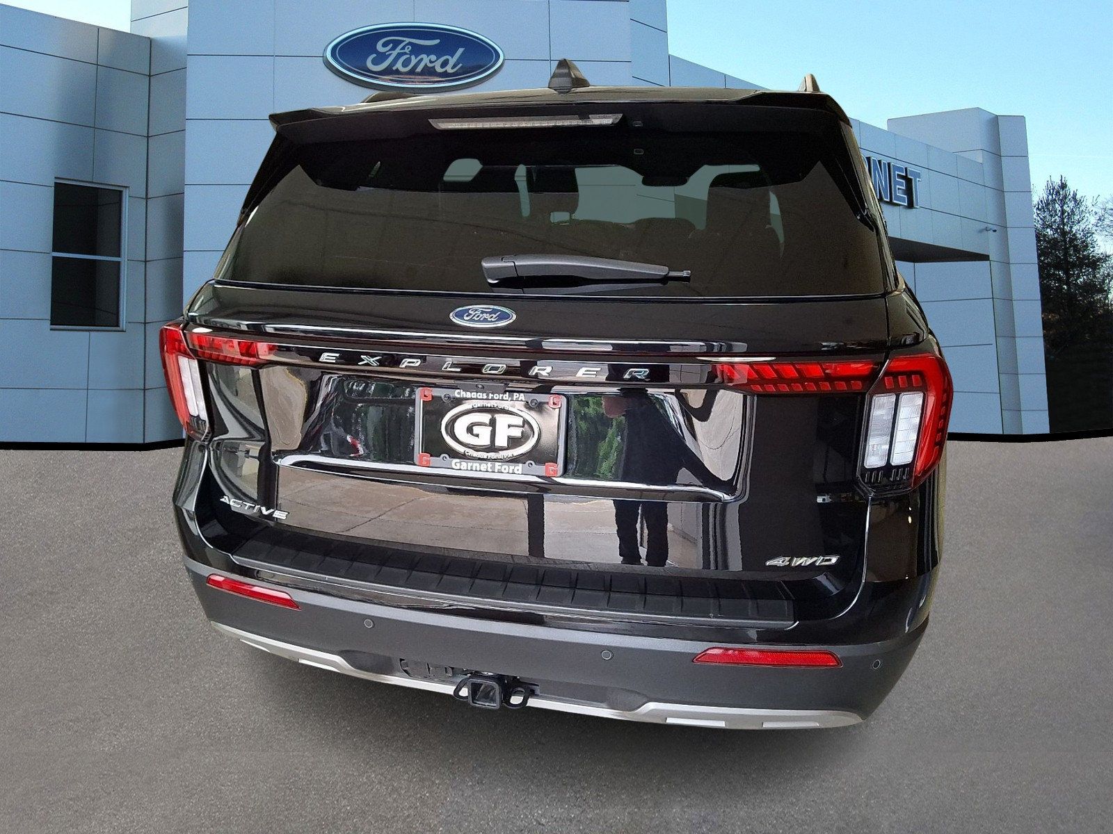 Used 2026 Ford Explorer Active w/ Active Comfort Package AWD/4WD image 5