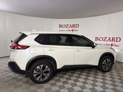 Used 2021 Nissan Rogue SV FWD image 9