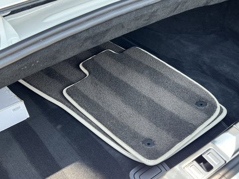 Used 2020 Bentley Continental GT V8 image 20