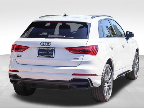 Certified 2025 Audi Q3 2.0T Premium Plus w/ Premium Plus Package AWD/4WD image 8
