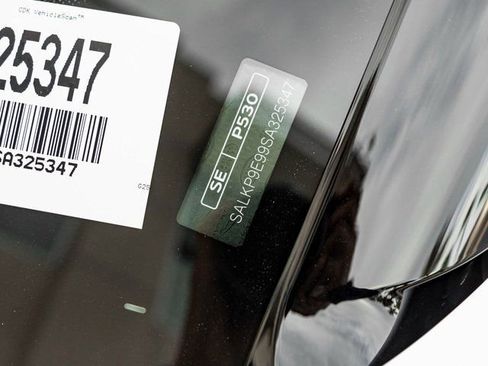 New 2025 Land Rover Range Rover SE image 33