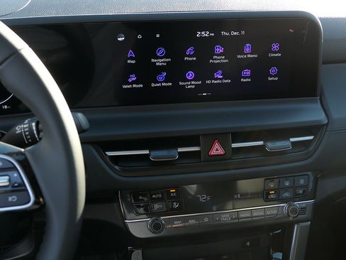 New 2026 Kia Seltos EX FWD image 17