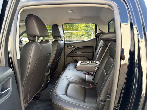 Used 2022 GMC Canyon Elevation w/ Elevation Premium Package AWD/4WD image 18