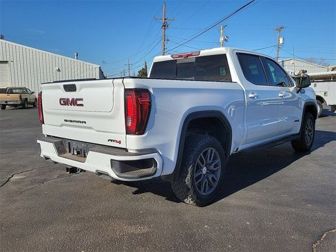 Used 2021 GMC Sierra 1500 AT4 w/ AT4 Premium Package image 4