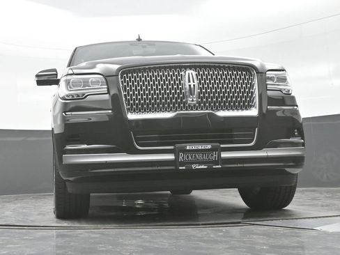 Used 2022 Lincoln Navigator Reserve AWD/4WD image 22