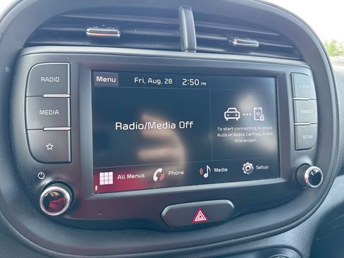 Used 2024 Kia Soul LX w/ Option Group 015 FWD image 14
