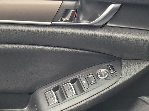 Used 2021 Honda Accord LX image 27