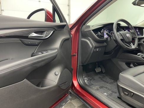 Used 2023 Buick Envision Essence AWD/4WD image 15