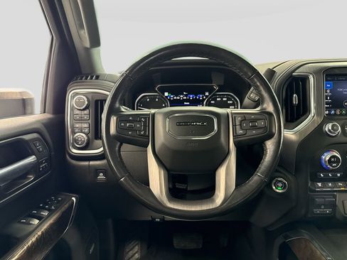 Used 2021 GMC Sierra 2500 Denali w/ Denali Black Diamond Edition image 19