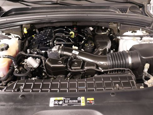 Used 2023 Jeep Grand Cherokee L Laredo AWD/4WD image 21