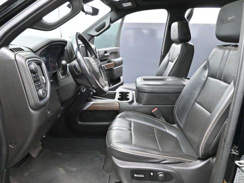 Used 2021 Chevrolet Silverado 2500 High Country w/ Technology Package image 12