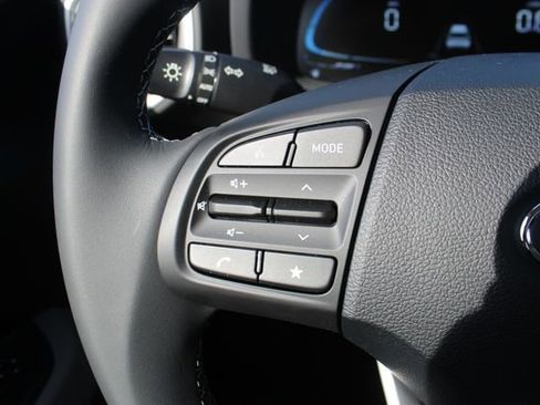 New 2026 Hyundai Venue SEL image 12