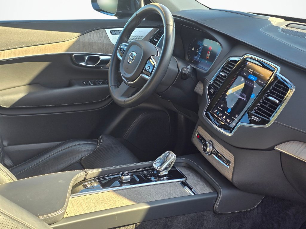 Used 2023 Volvo XC90 T8 Ultimate w/ Lounge Package AWD/4WD image 28