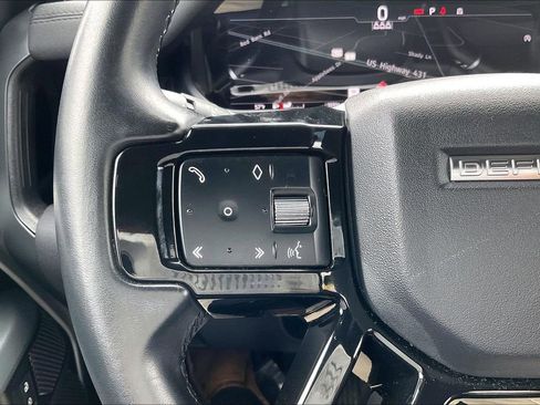 Used 2023 Land Rover Defender 110 X-Dynamic SE image 17