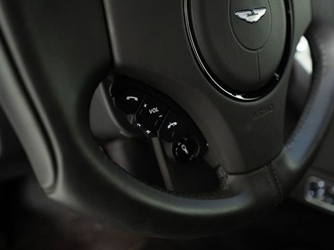 Used 2019 Aston Martin Vanquish Zagato image 31