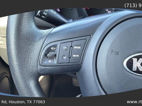 Used 2013 Kia Soul FWD image 44