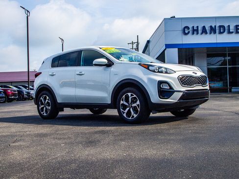 Used 2022 Kia Sportage LX AWD/4WD image 9