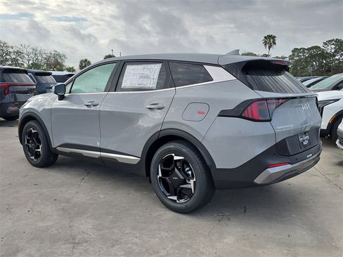 New 2026 Kia Sportage EX image 6