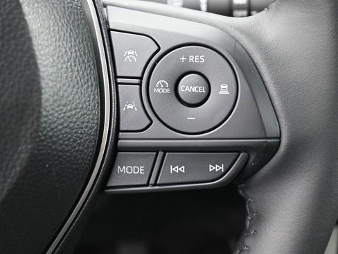 Certified 2025 Toyota Corolla Cross LE image 16