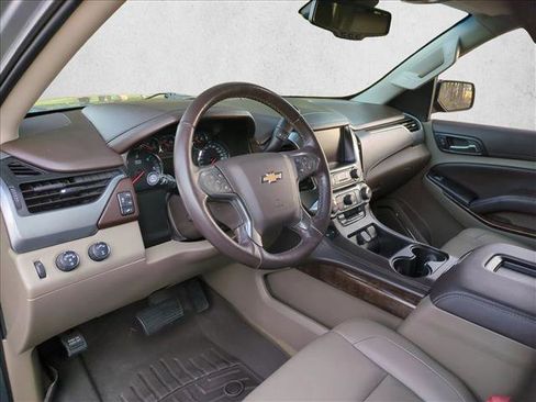 Used 2018 Chevrolet Tahoe LT w/ Luxury Package AWD/4WD image 10