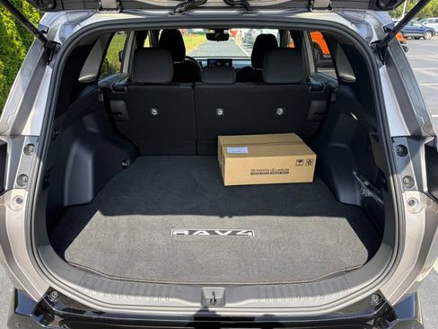 Certified 2026 Toyota RAV4 SE AWD/4WD image 33