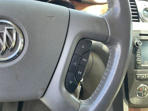 Used 2008 Buick Enclave CXL w/ Entertainment Package #3 AWD/4WD image 19