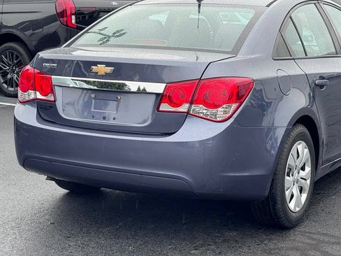 Used 2013 Chevrolet Cruze LS FWD image 34