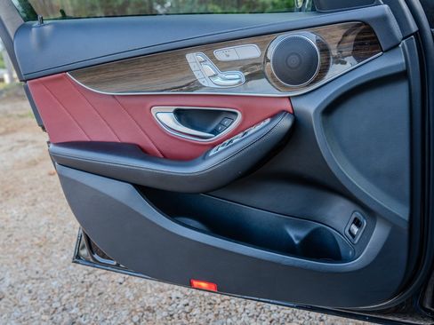 Used 2020 Mercedes-Benz C 300 Sedan image 25