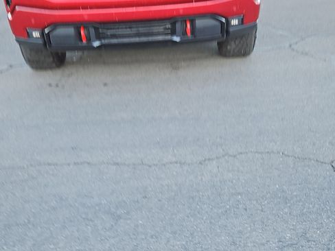 Used 2023 GMC Sierra 1500 AT4 w/ Technology Package image 12