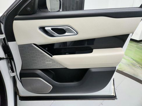 Used 2020 Land Rover Range Rover Velar R-Dynamic S AWD/4WD image 28