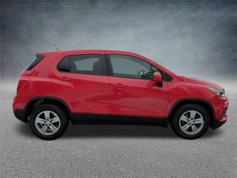 Certified 2020 Chevrolet Trax LS w/ Tint and Cruise Package image 10
