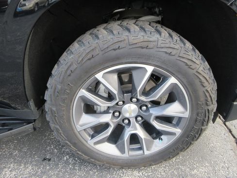 Used 2023 Chevrolet Tahoe LS w/ Driver Alert Package image 9