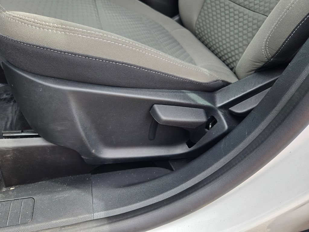Used 2022 Ford Escape SE AWD/4WD image 11