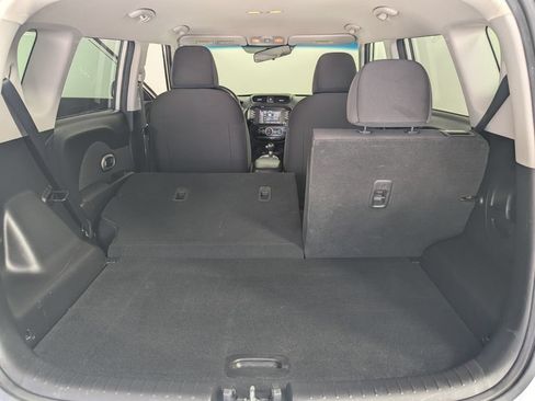 Used 2018 Kia Soul w/ Convenience Package FWD image 24