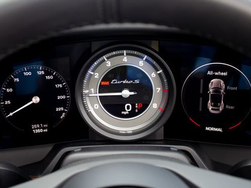 Used 2025 Porsche 911 Turbo S AWD/4WD image 15