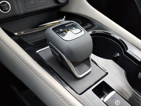 Used 2023 Nissan Rogue SL w/ SL Premium Package image 13