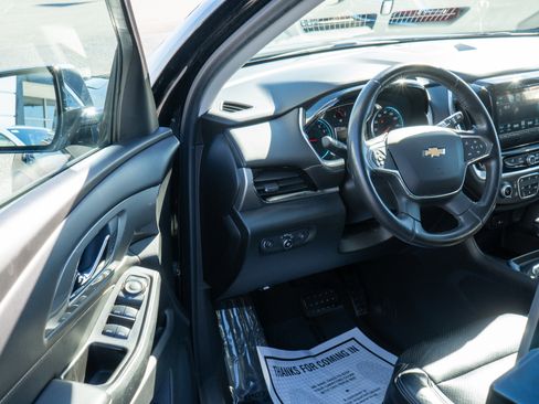 Used 2019 Chevrolet Traverse LT image 10