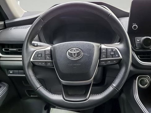 Certified 2025 Toyota Grand Highlander XLE image 15