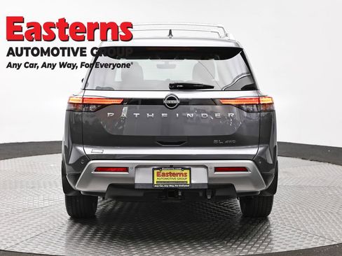 Used 2023 Nissan Pathfinder SL w/ SL Premium Package AWD/4WD image 6
