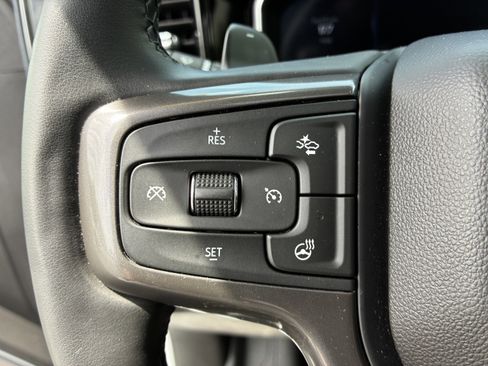 Used 2025 Chevrolet Silverado 1500 High Country w/ High Country Premium Package AWD/4WD image 32