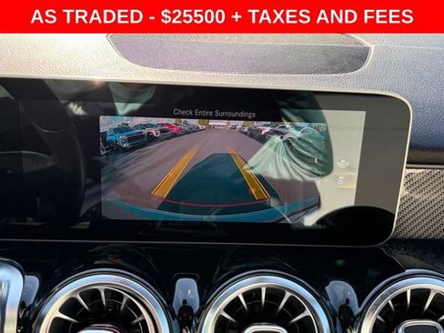 Used 2021 Mercedes-Benz GLB 250 image 23