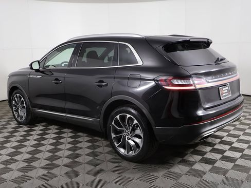 Used 2022 Lincoln Nautilus Reserve image 16