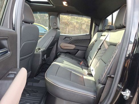 Used 2025 GMC Canyon Denali w/ LPO, Denali Black Edition image 10