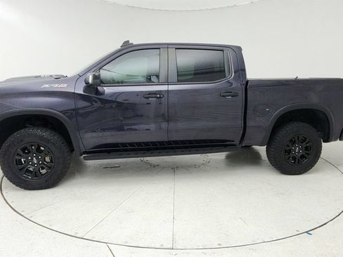 Used 2022 Chevrolet Silverado 1500 ZR2 w/ Technology Package AWD/4WD image 4