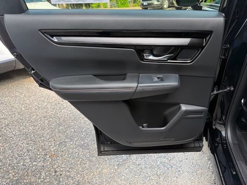Used 2025 Honda CR-V Sport Touring image 17