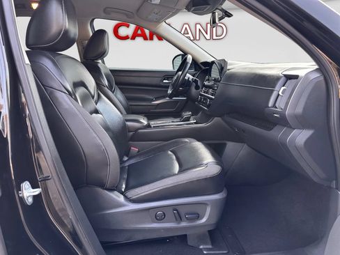 Used 2023 Nissan Pathfinder SL FWD image 18