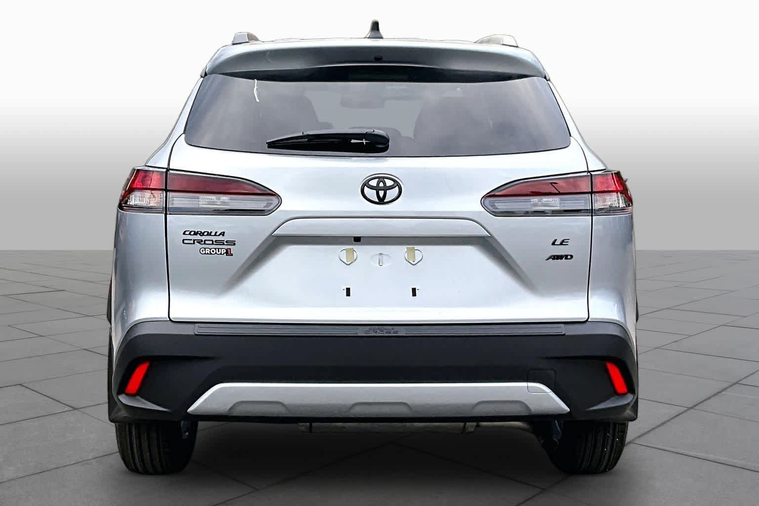 New 2026 Toyota Corolla Cross LE w/ Moonroof Package AWD/4WD image 4