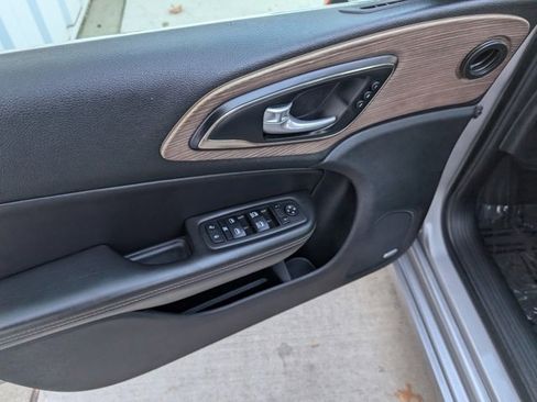 Used 2015 Chrysler 200 C w/ Navigation & Sound Group I image 8