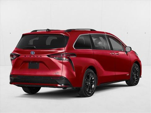 New 2026 Toyota Sienna XSE image 2